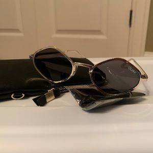 QUAY hexagon sunglasses
